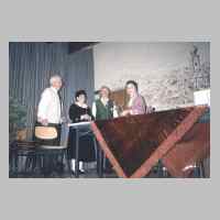 59-09-1062 2. Kirchspieltreffen 1997. Eine Theaterauffuehrung der Kreisgruppe aus Buchen .JPG
